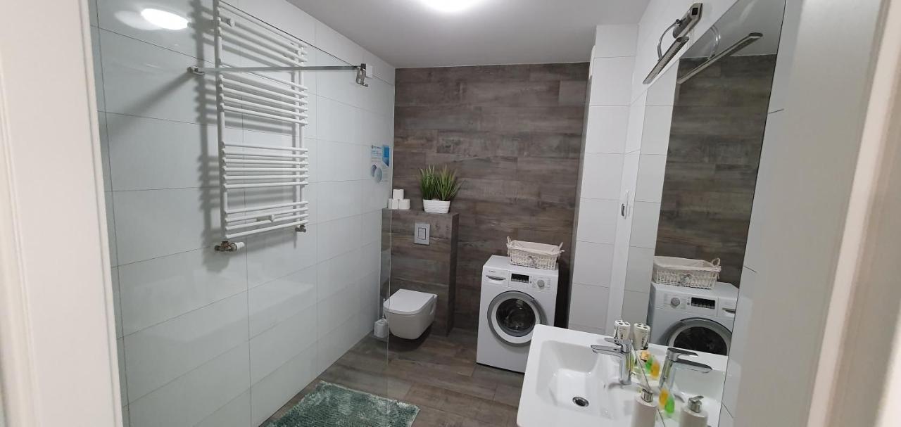 Apartament Z Basenem Laura Polanki Park Lejlighed Kołobrzeg Eksteriør billede