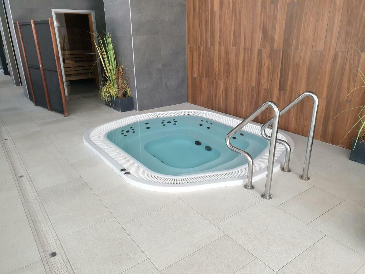Apartament Z Basenem Laura Polanki Park Lejlighed Kołobrzeg Eksteriør billede
